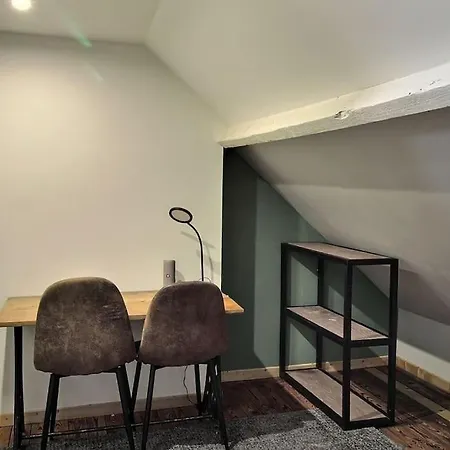 D Hotes - De 30m2 *